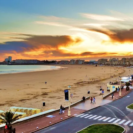 Apartment T3 Face Avec Parking Aux Sables D'olonne, 5 Couchages - Fr-1-325-55